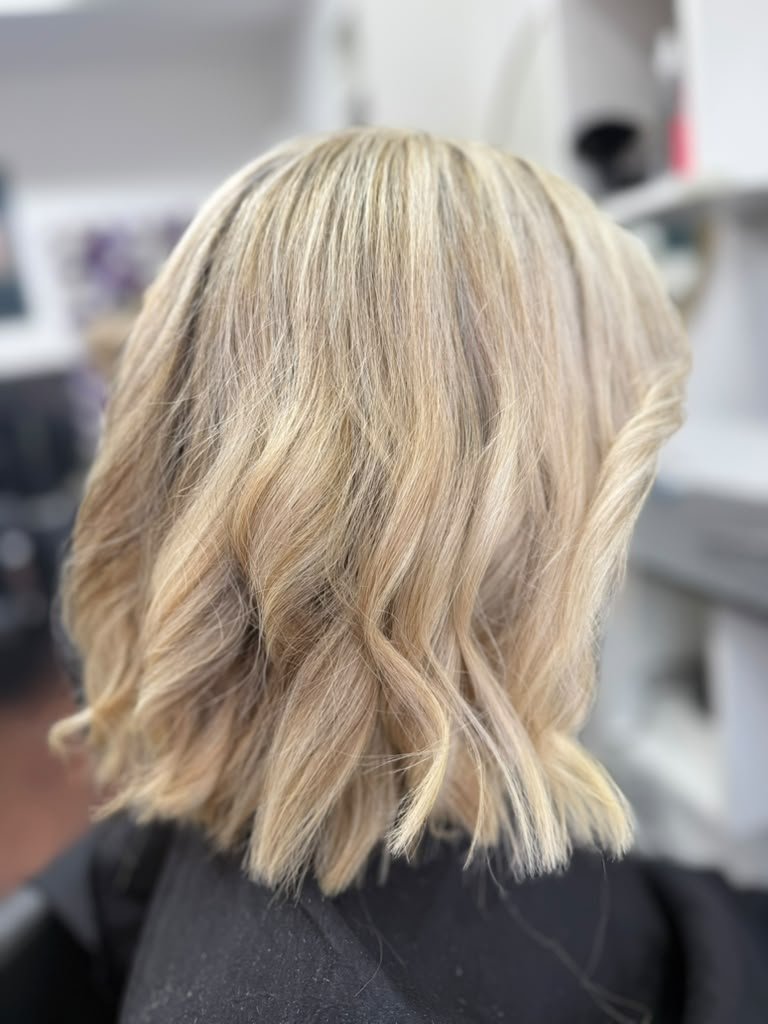 Blonde bob back view salon