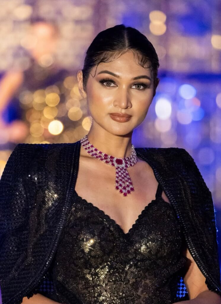 Black Sequin Outfit Event Lights