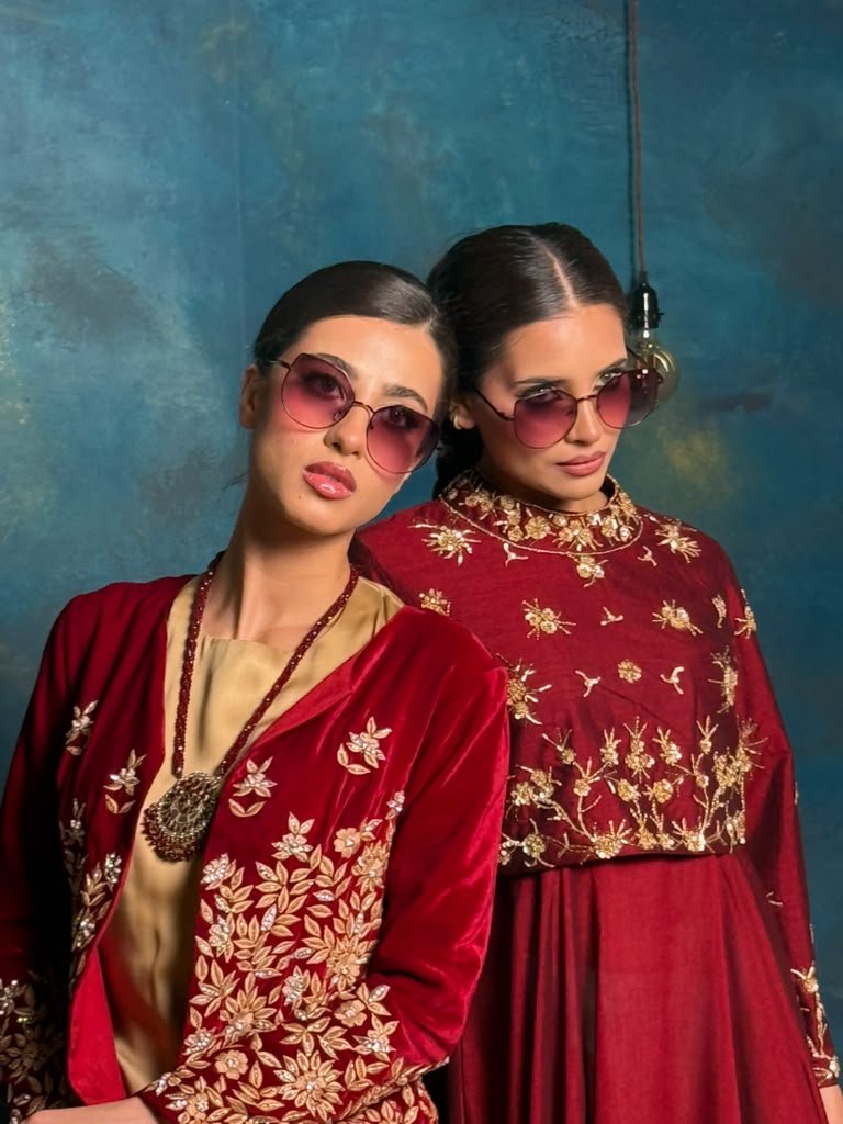 Red Gold Velvet Outfits Sunglasses