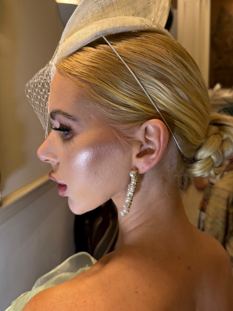 Veiled Pillbox Hat Profile